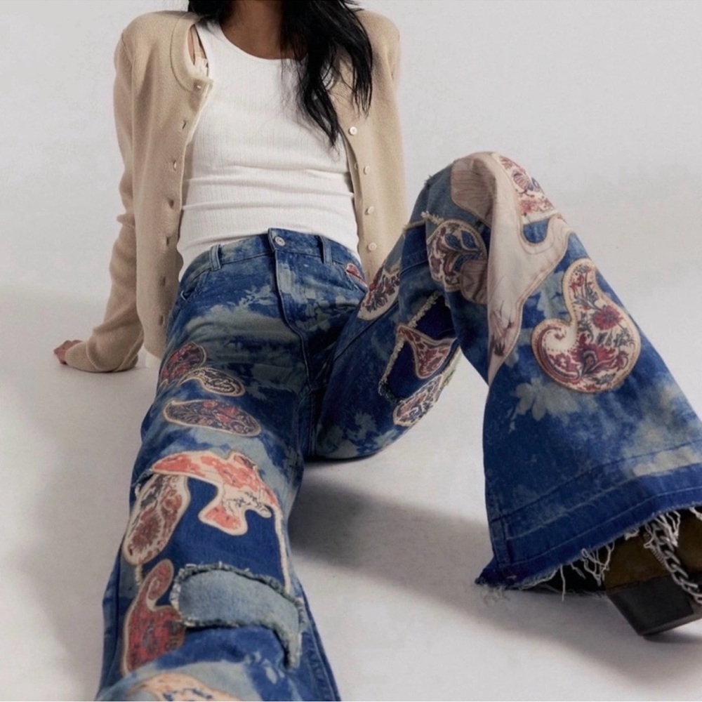 Free People Flying High Patched Jeans We The Free Embroidered Free Birds 29 NWT - Picture 4 of 11